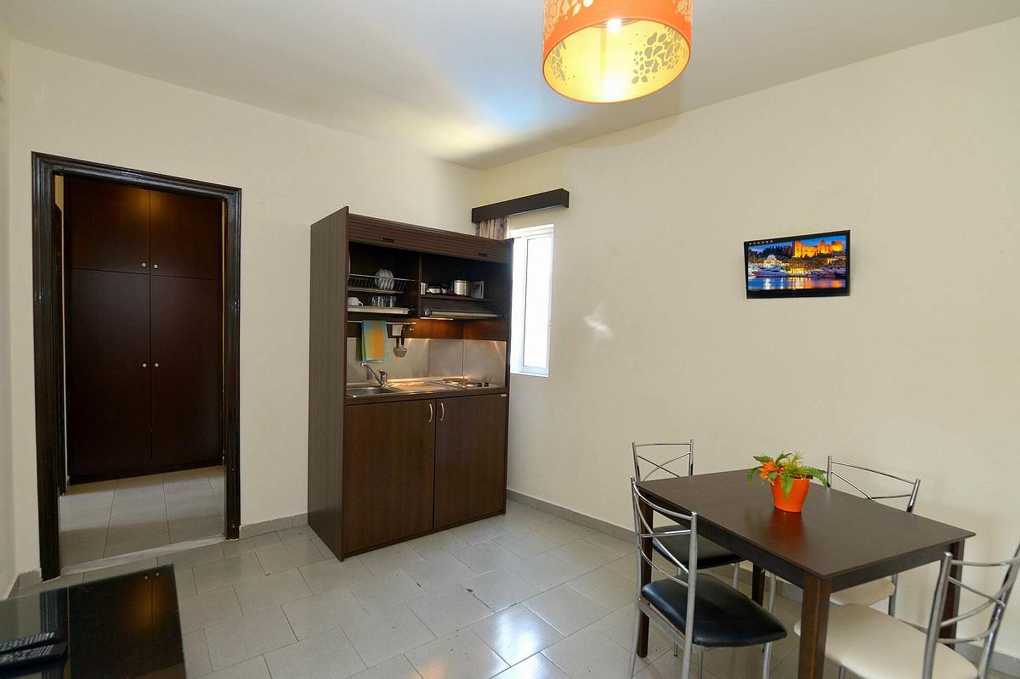 Ialysos City Hotel Екстериор снимка