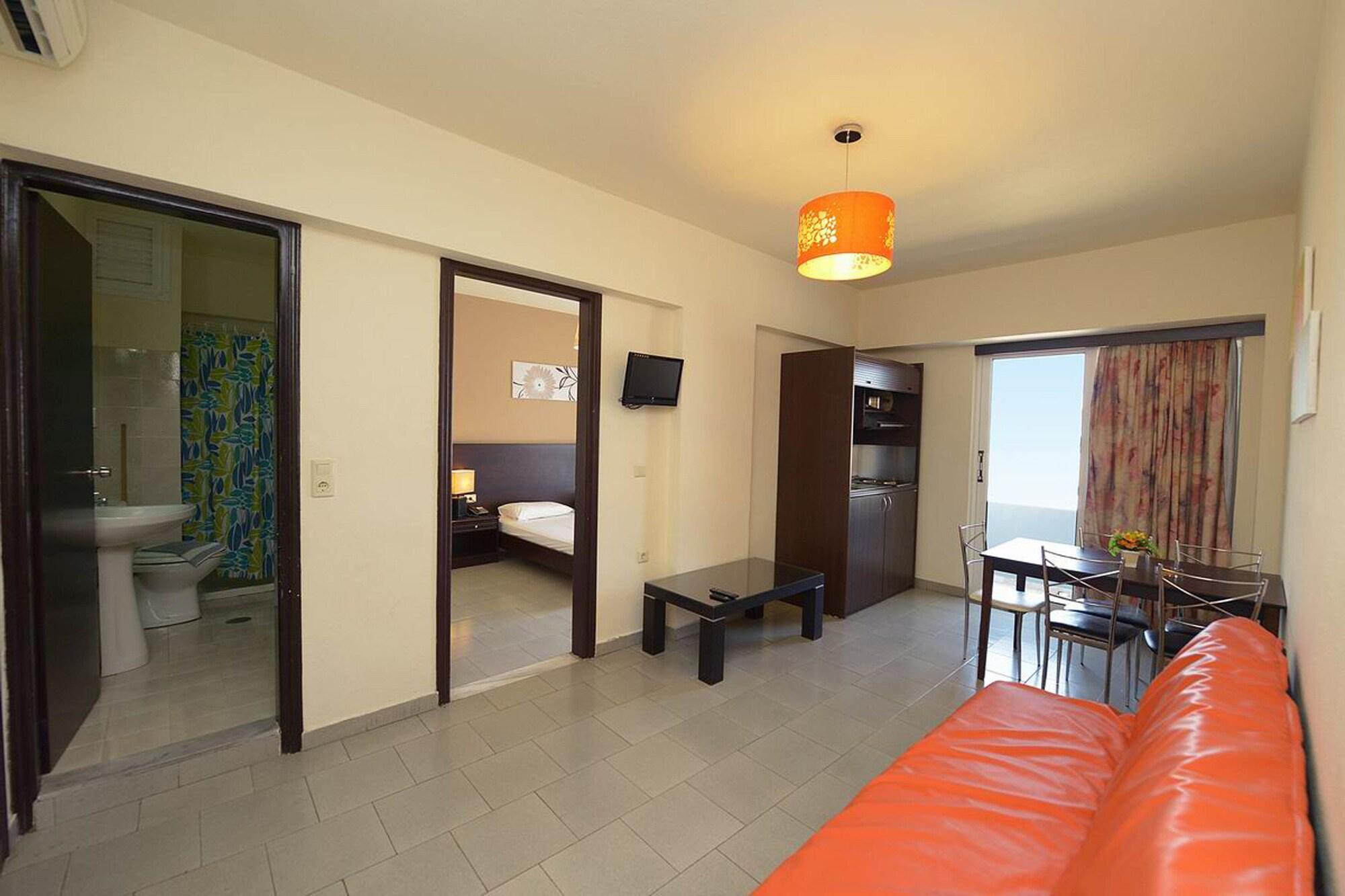 Ialysos City Hotel Екстериор снимка