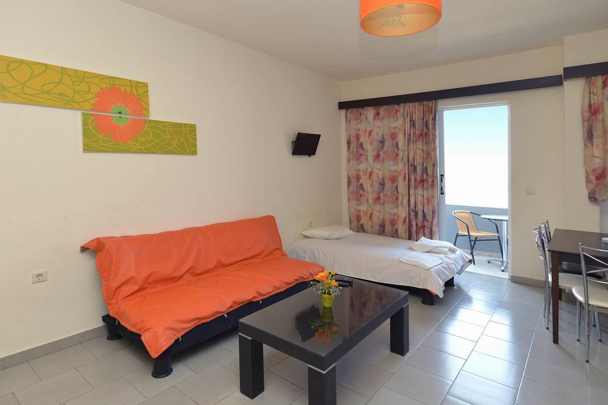 Ialysos City Hotel Екстериор снимка