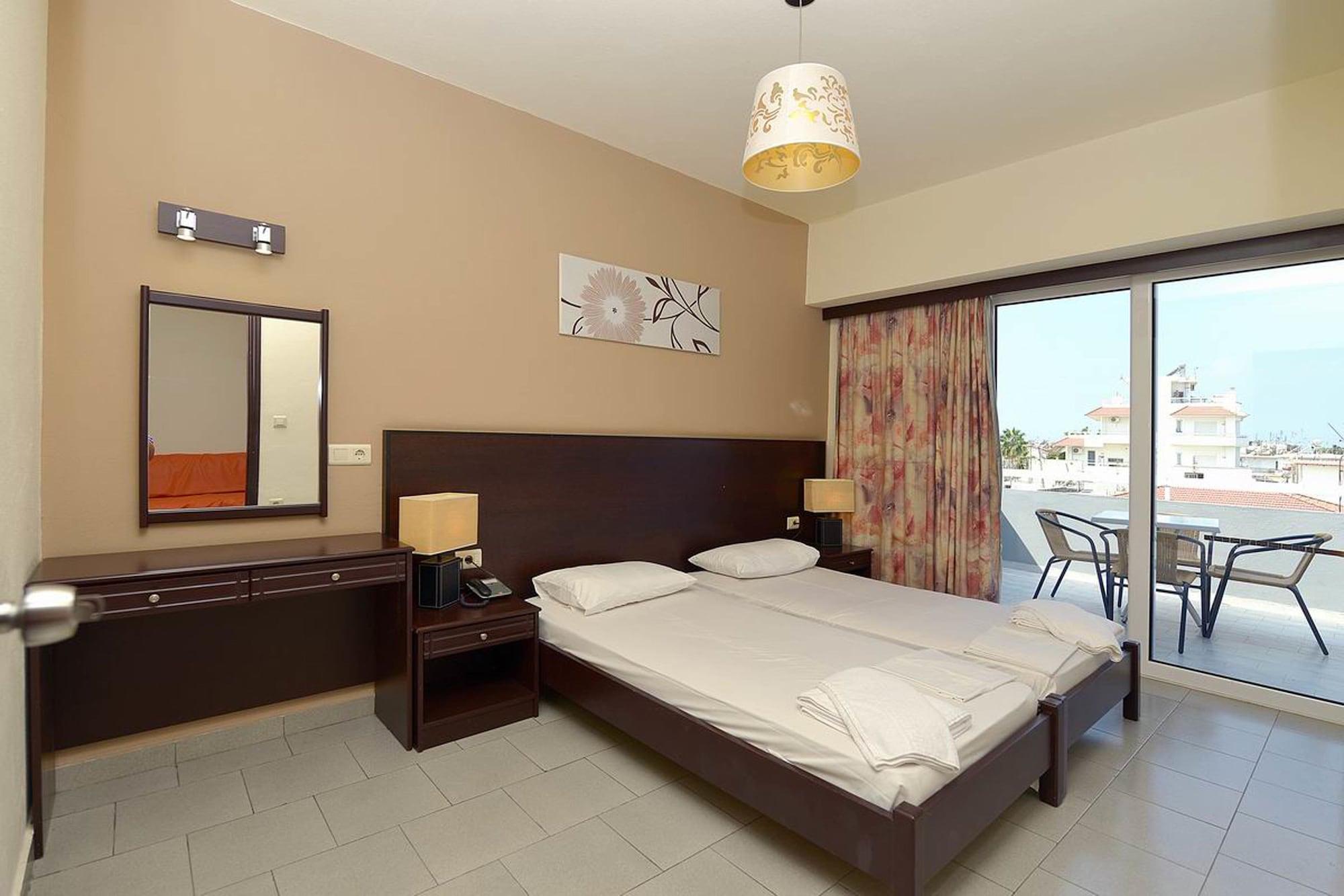 Ialysos City Hotel Екстериор снимка