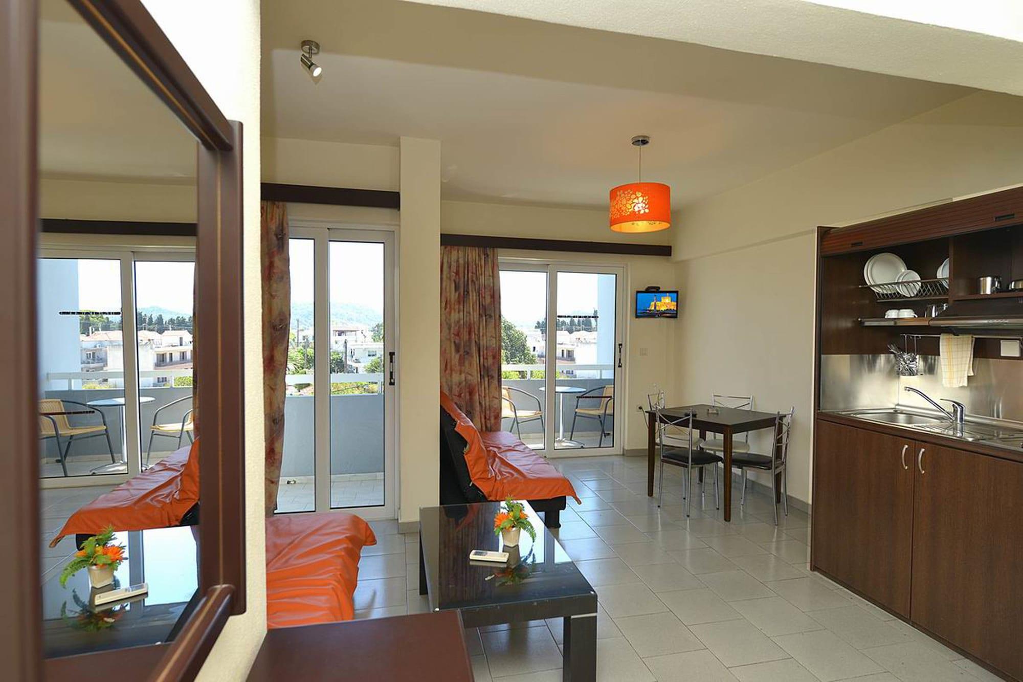 Ialysos City Hotel Екстериор снимка