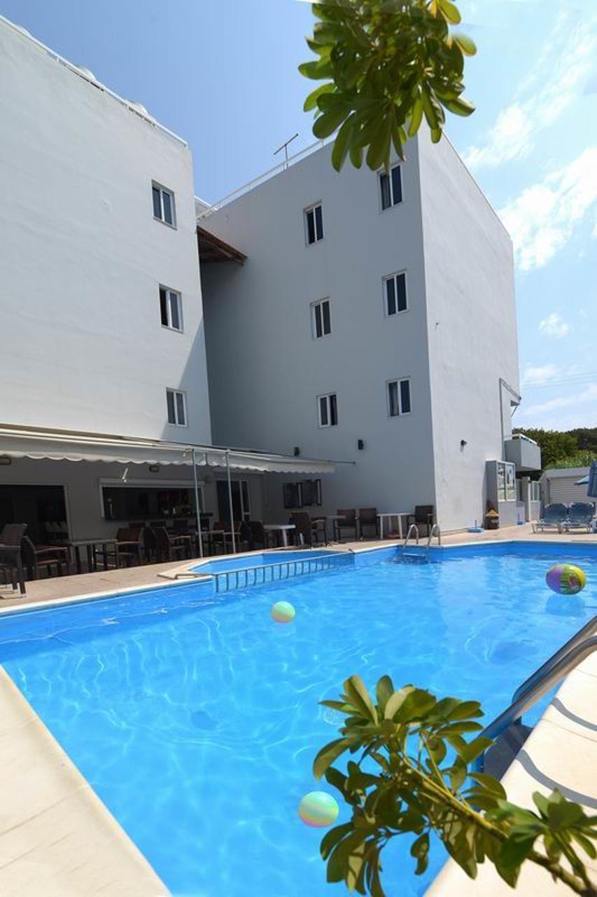 Ialysos City Hotel Екстериор снимка