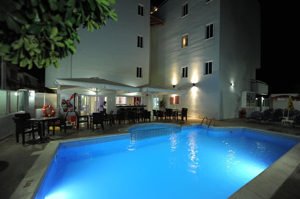 Ialysos City Hotel Екстериор снимка