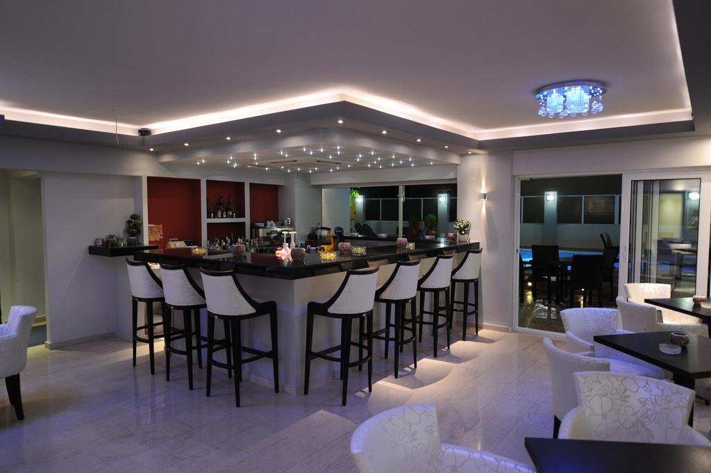 Ialysos City Hotel Екстериор снимка