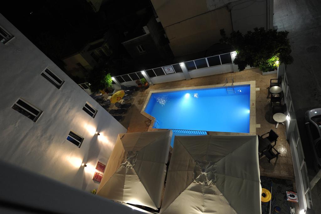 Ialysos City Hotel Екстериор снимка